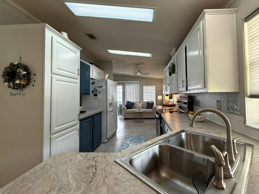 261 Gardenia Ln a Parrish, FL Mobile or Manufactured Home for Sale